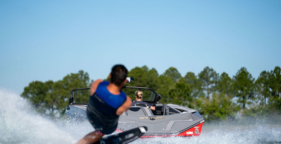 Ski Nautique Slide 381