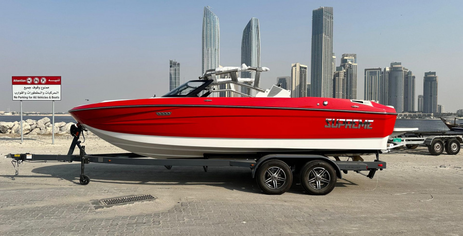 Boat in stock - Supreme S220